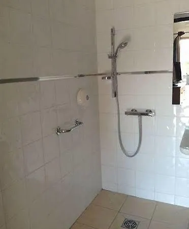 Hotel The Resid For Calixte *